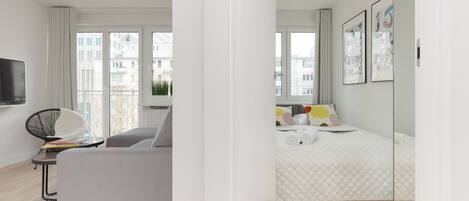 3 Schlafzimmer, Schreibtisch, Bügeleisen/Bügelbrett, WLAN