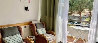 Cozy Studio for 2 with Balcony, Close to Thermal Baths & Town Center in Amélie-les-Bains