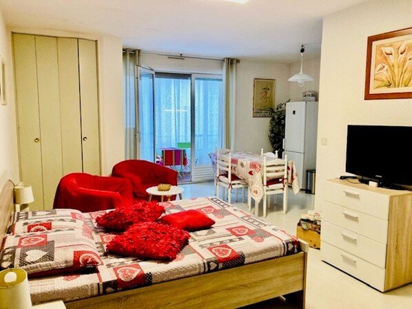 Bügeleisen/Bügelbrett, kostenloses WLAN