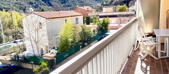 Cozy F2 Apartment with Balcony, Fully Equipped Kitchen, Pet-Friendly in Amélie-les-Bains