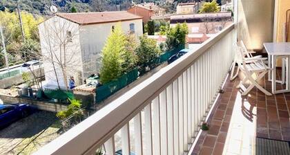 Appartement F2 avec balcon à Amélie-les-Bains - 2 couchages, animaux acceptés, bien équipé