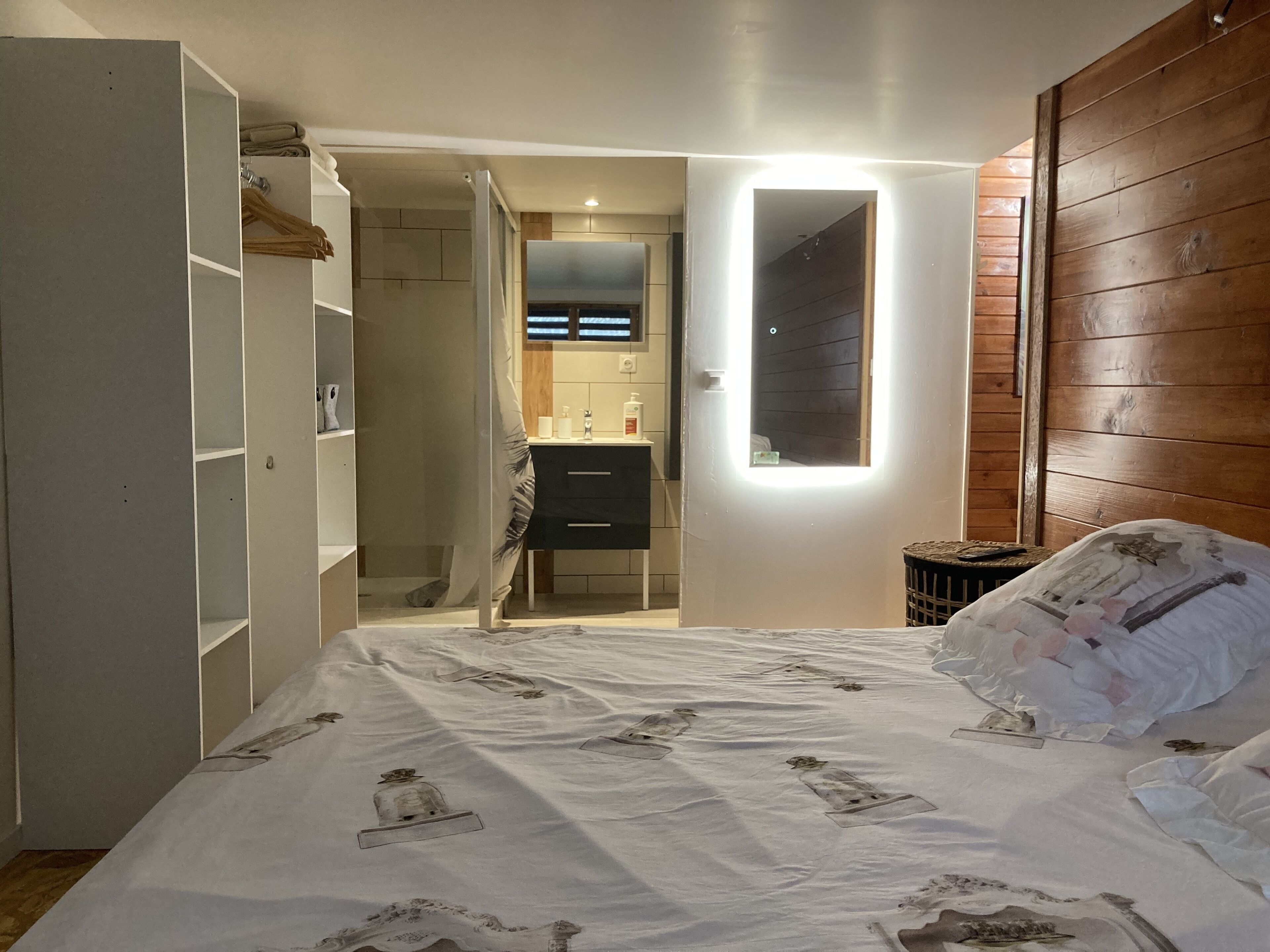 1 chambre, Wi-Fi, draps fournis