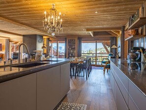 Fridge, microwave, dishwasher