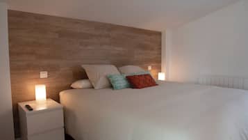 5 slaapkamers, een kluis op de kamer, een strijkplank/strijkijzer