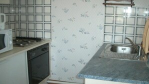 Unclassified image, 2 of 10, button