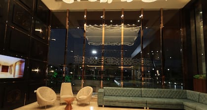 Krishna Hotel And Resort