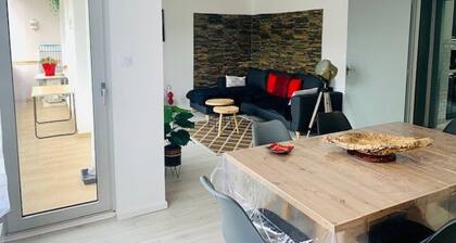 Charmant F3 climatisé avec balcon ensoleillé, proche centre et Thermes - Amélie-les-Bains