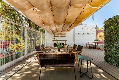 Beaux-Arts house in Condesa with rooftop