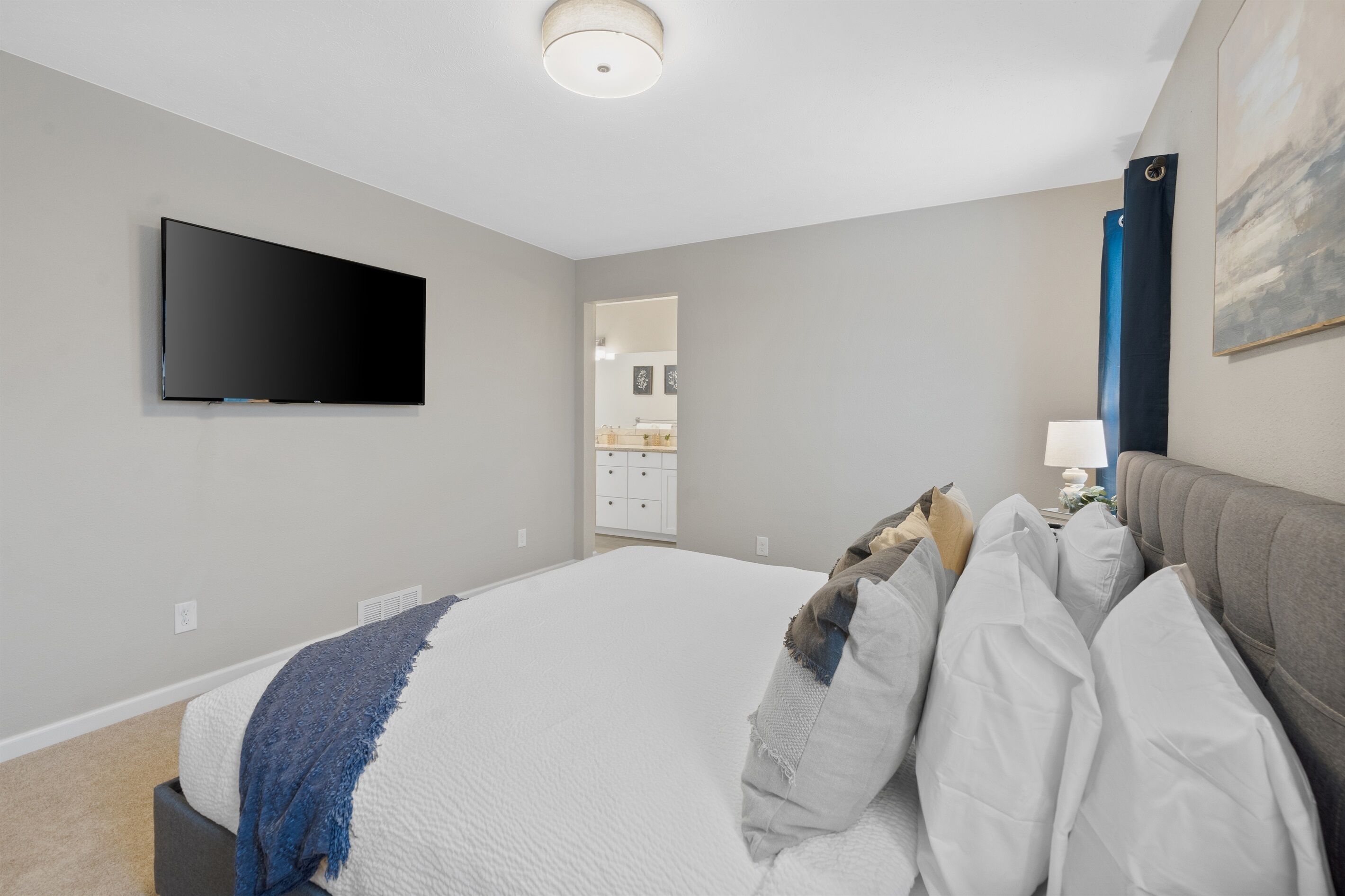 3 bedrooms, iron/ironing board, free WiFi, bed sheets