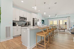 Fridge, microwave, oven, stovetop - Go Fish 3 Bedroom at Cambridge Cove with Private Hot Tub! (Kill Devil Hills)