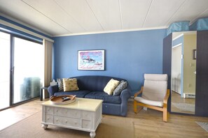 Smart TV, DVD player