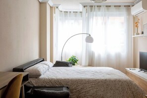 1 Schlafzimmer, BĂŒgeleisen/BĂŒgelbrett, Reisekinderbett, WLAN