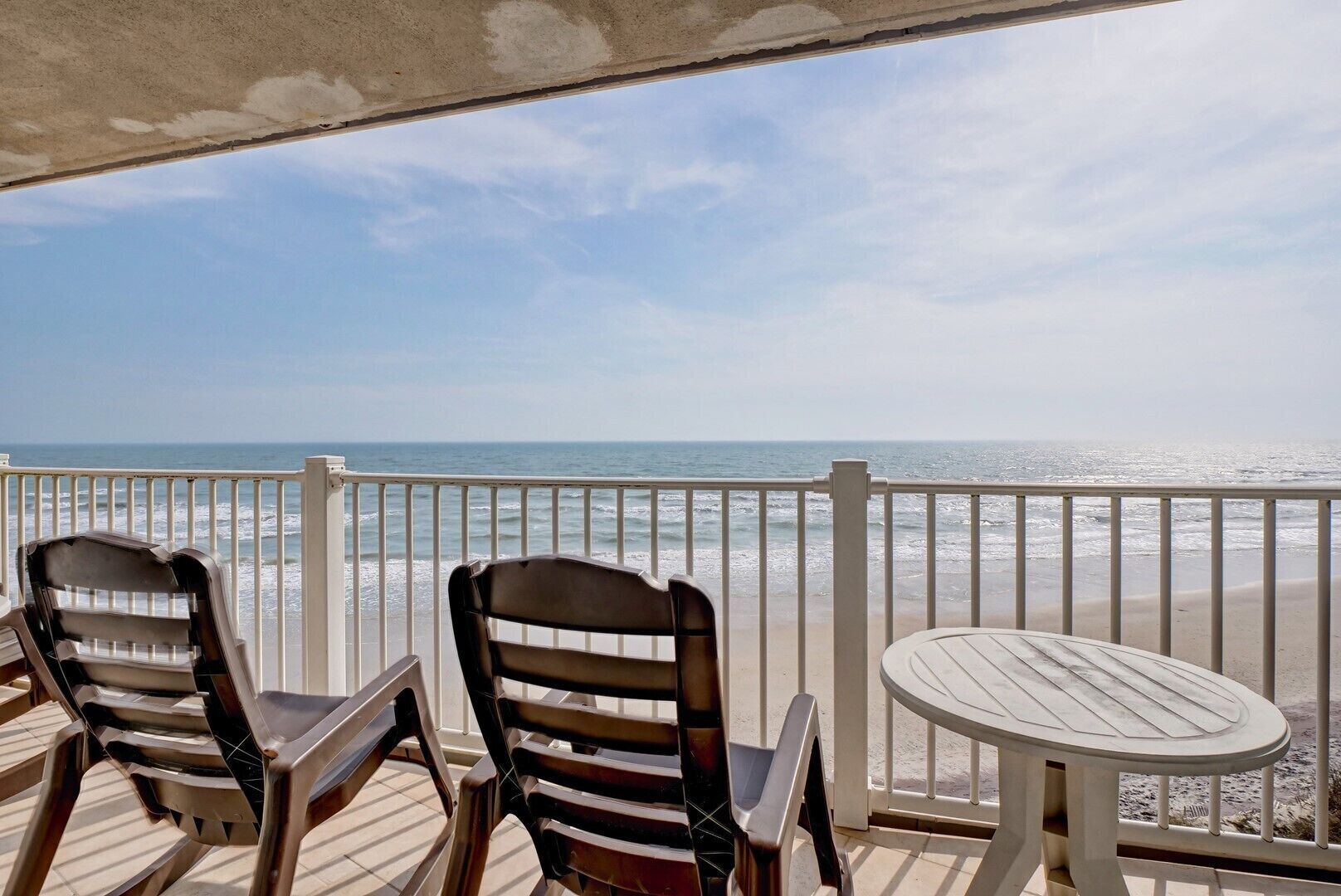 3 Bedroom Oceanfront Condo with spectacular views