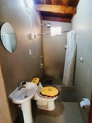 Family House | Bathroom
