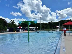 Unclassified image, 4 of 52, button