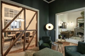 TV - SINTRA - Casa do Palácio (Sintra)