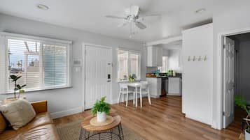 Smart TV, stereo, offices