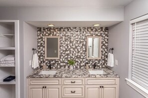 Haartrockner, Handtücher