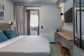 Suite | 1 bedroom - Junior Suite With Veranda Sleeps 2 Adults 2 ch (Kefalonia)