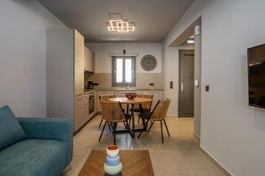 Suite | 1 bedroom - Junior Suite With Veranda Sleeps 2 Adults 2 ch (Kefalonia)