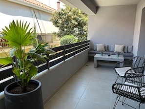 Suite | 1 bedroom - Junior Suite With Veranda Sleeps 2 Adults 2 ch (Kefalonia)