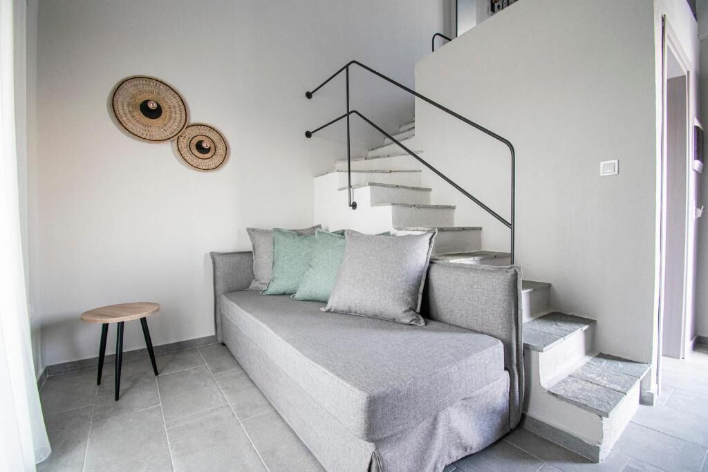 Family Suite | Bathroom | Shower, hair dryer, towels