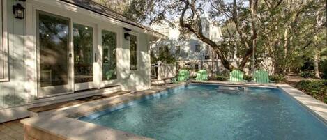 House (5 Bedrooms) | Front of property