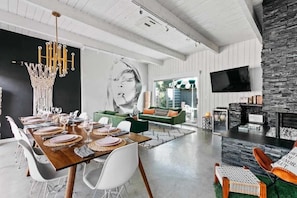 Interior - The Marley Hotel by AvantStay | 20 OCC Full Hotel Buyout in Palm Springs w/ Pool & Hot Tub! (Palm Springs)