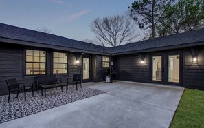 Terrace/patio - 3 beds Houston HOME, Close NRG Stadium & Rodeo (Houston)