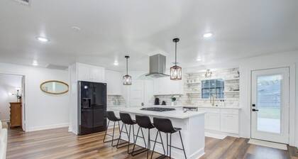 3 beds Houston HOME, Close NRG Stadium & Rodeo