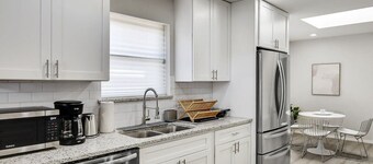 Candleridge Casa - Newly Remodeled 4-BD Hidden Gem