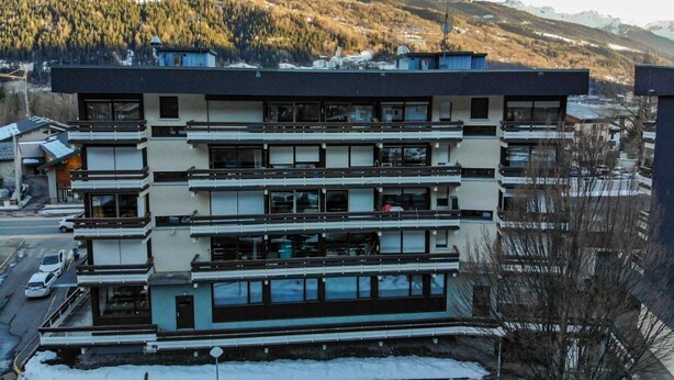 Uklassifisert bilde, 1 av 18, knapp