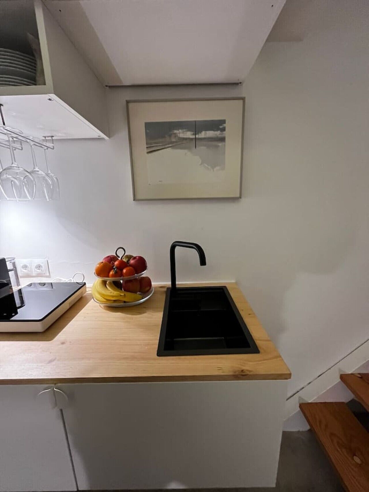 Coffee/tea maker, microwave, stovetop, toaster