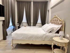 Studio Suite, 1 King Bed, Bathtub, Hill View | Premium bedding, down duvets, memory-foam beds, free minibar - Villa Nonna Cicci Boutique Hotel - Spa  (Cisterna d'Asti)