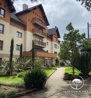 Exclusief appartement, 1 slaapkamer, uitzicht op bergen | Exterieur