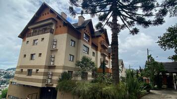 Exclusive Apartment, 1 Bedroom, Mountain View | Exterior