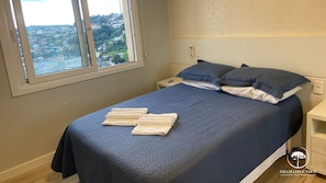 Exclusief appartement, 1 slaapkamer, uitzicht op bergen | 2 slaapkamers, hypoallergeen beddengoed, individueel gemeubileerd