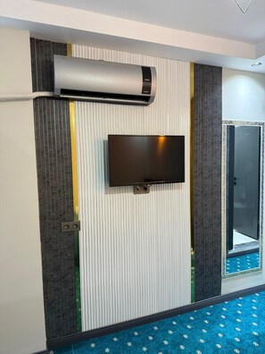 經典雙人房 | 羽絨被、Tempur-Pedic 床墊、迷你吧贈品、獨特設計