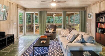 Sun, Shells and Seaspray w/ Lanai