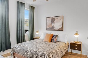 3 chambres, fer et planche à repasser, Wi-Fi gratuit, draps fournis