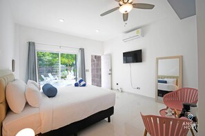 Iron/ironing board, free WiFi, bed sheets