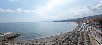 Holiday Home "Bagetti" with Sea View, 2 Private Terraces and Wi-Fi
