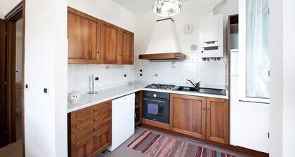 Vacation Home "Bagetti" with Sea View, 2 Private Terraces & Wi-Fi