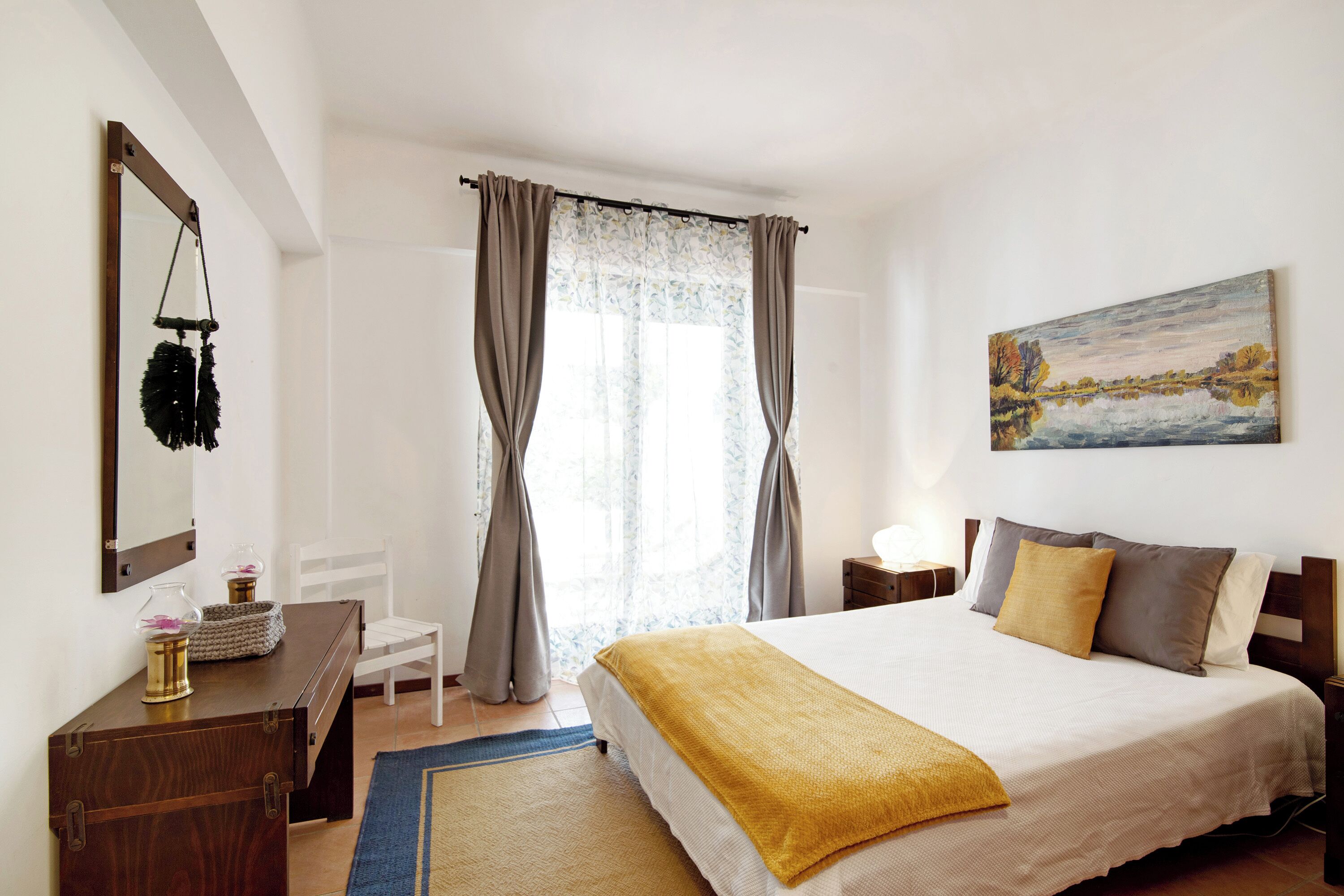 2 habitaciones, tabla de planchar con plancha y wifi gratis 