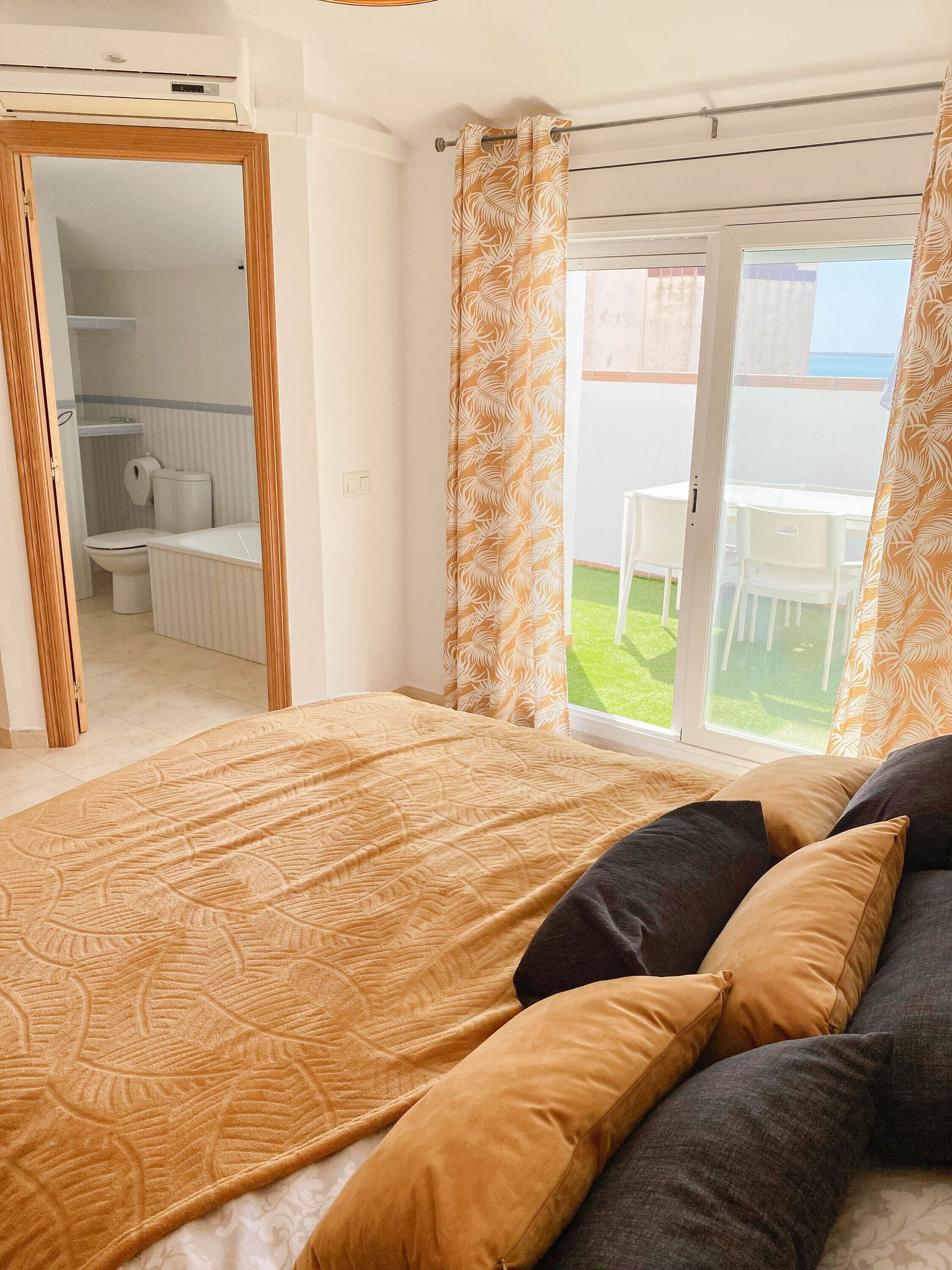 2 dormitorios, wifi gratis, ropa de cama