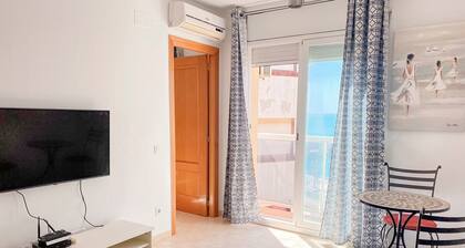 Apartment 'Constance' with Sea View, Wi-Fi and Air Conditioning