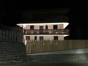Exterior - Apartment "Villa Lara Zirbe" with Mountain View, Private Terrace & Wi-Fi (Castelrotto)