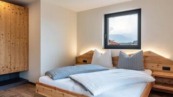 2 bedrooms, free WiFi, bed sheets