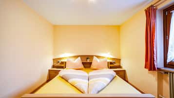 2 bedrooms, free WiFi, bed sheets