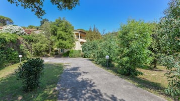 Enceinte de lâhĂ©bergement